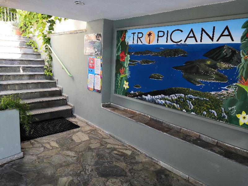 Tropicana Inn Nydri  Eksteriør billede